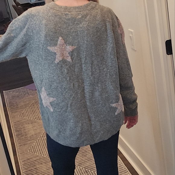 NWT đź’• Lou & Grey Shimmer Star Sweater - SIZE M - Picture 5 of 14